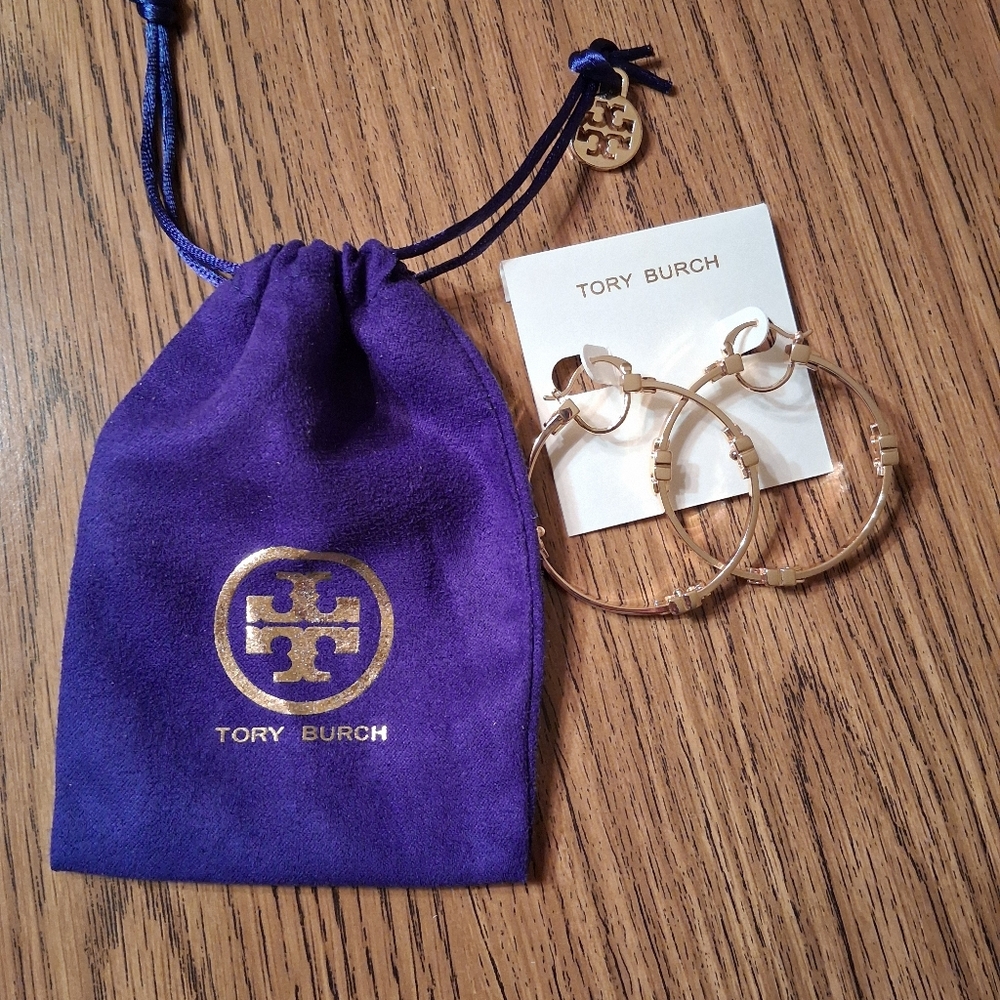 Tory Burch Gold Hoop Earrings With Logo Accents NWT - Picture 3 of 10